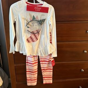 Comfy Xmas outfit- size 7/8 - softest pants and headband included. NWT